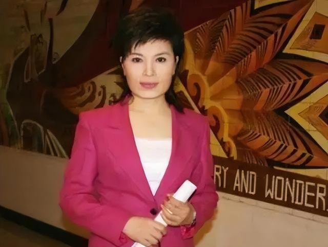 選工作不選孩子！資深女主播「突接婆婆電話」：孫子墜樓了　渾身顫抖「堅持繼續播報」一結束哭著奔醫院