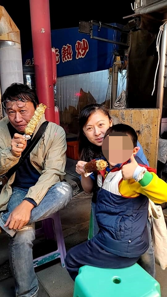 成名得太早！55歲資深綠葉「沉澱30多年鑽研演技」終於出頭天　工作滿檔忙到深夜「愛子驚醒爆哭」好心疼