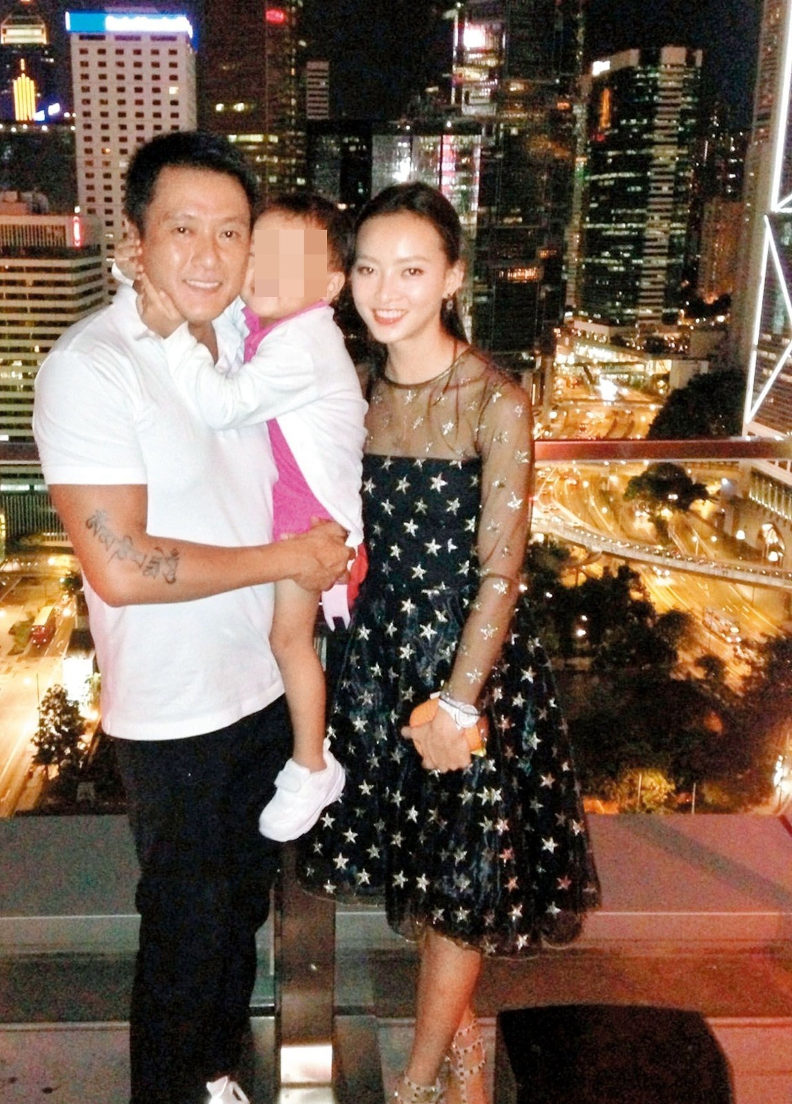 小20歲嫩妻偷吃！資深小生「心寒離婚」努力掙錢養女兒　「決定終生不婚」對比前妻恢單後超滋潤