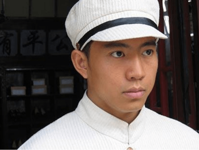 一線小生墜馬癱瘓！演員女友「挺孕肚堅持不分手」癡情顧8年　「幸福現況曝光」他嘆：沒能補辦婚禮