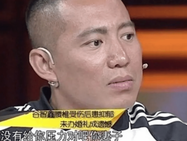一線小生墜馬癱瘓！演員女友「挺孕肚堅持不分手」癡情顧8年　「幸福現況曝光」他嘆：沒能補辦婚禮
