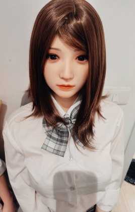 簡直就像真女友！他以低價買到「超逼真絕美矽膠娃娃」樂歪　卻接連遇怪事「它好像會轉頭」7天後崩潰了