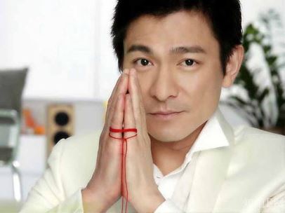 法號慧果居士！劉德華「在台皈依佛門」師父是已故的他　茹素10多年「開金嗓結善緣」主動回報師恩
