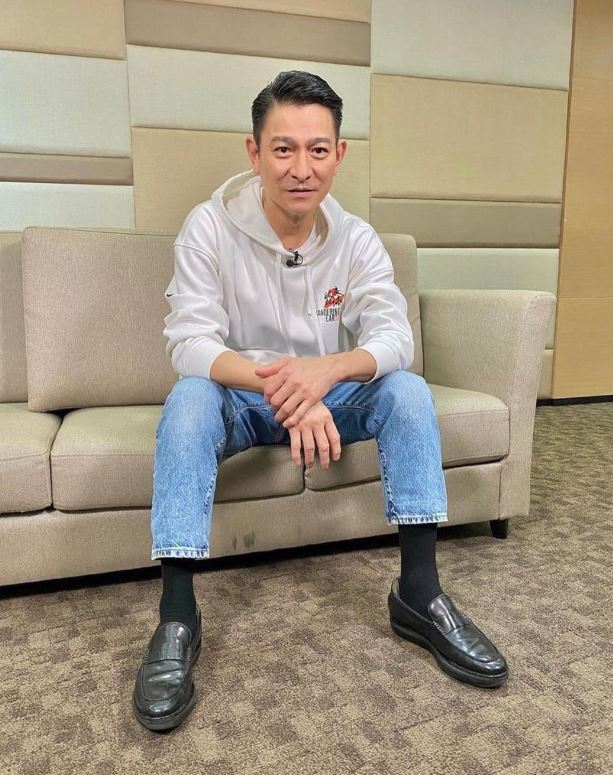 法號慧果居士！劉德華「在台皈依佛門」師父是已故的他　茹素10多年「開金嗓結善緣」主動回報師恩