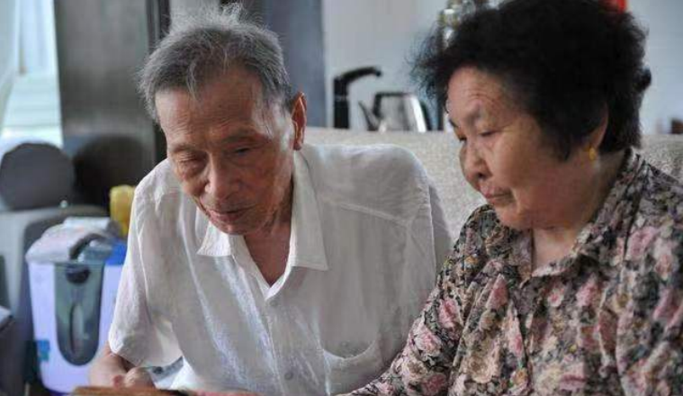 大病一場後！6旬夫妻「賣房湊310萬」任性自駕游　剛開始很瀟灑「三個月不到」痛悔不已
