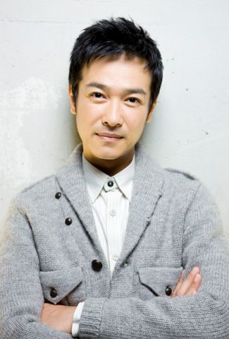 交往3個月就結婚！47歲資深女星「嫁高學歷大咖演員」　私下卻超節儉「騎腳踏車外出購物」
