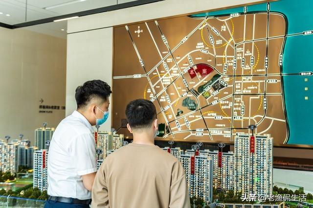 兒子夫妻要買房！我擺攤30年「湊到頭期款200萬」　「兒媳一通電話」打斷買房念想