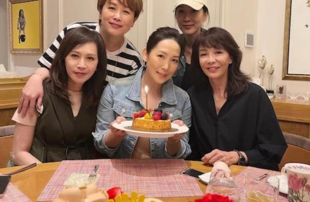 厲害！港女星曾住公屋靠實力打入上流圈，二婚嫁富商再享奢華生活