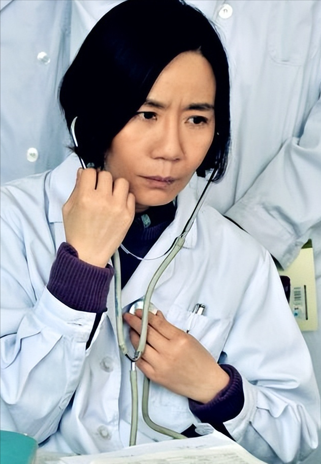 被封最醜女演員！她「打磨演技成實力派」戲約不斷　嫁入豪門「50歲身價上億」活成人生贏家
