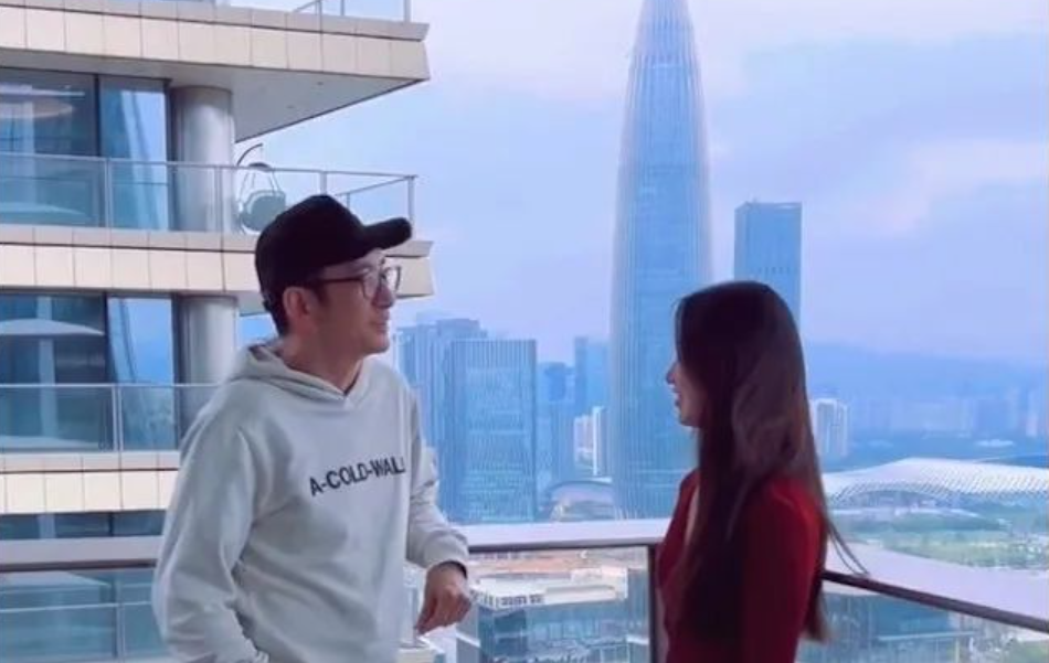 情史比戲劇精彩!男星有10任女友「兩婚兩離」 最終被「小21歲嬌妻」敗光7億