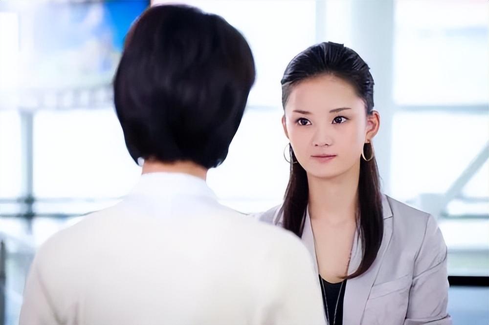 20年前的國民初戀！從偶像劇女王「如今變成櫃姐」　35歲沒車未婚「在鄉下租房」卻讓所有人羨慕