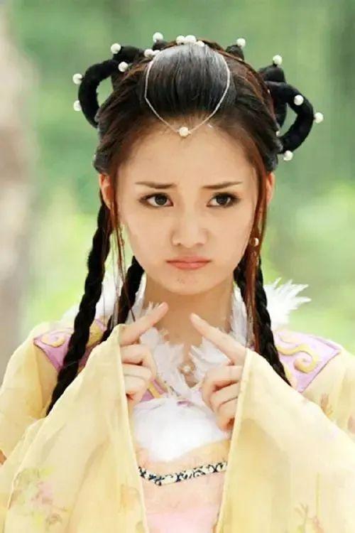 20年前的國民初戀！從偶像劇女王「如今變成櫃姐」　35歲沒車未婚「在鄉下租房」卻讓所有人羨慕