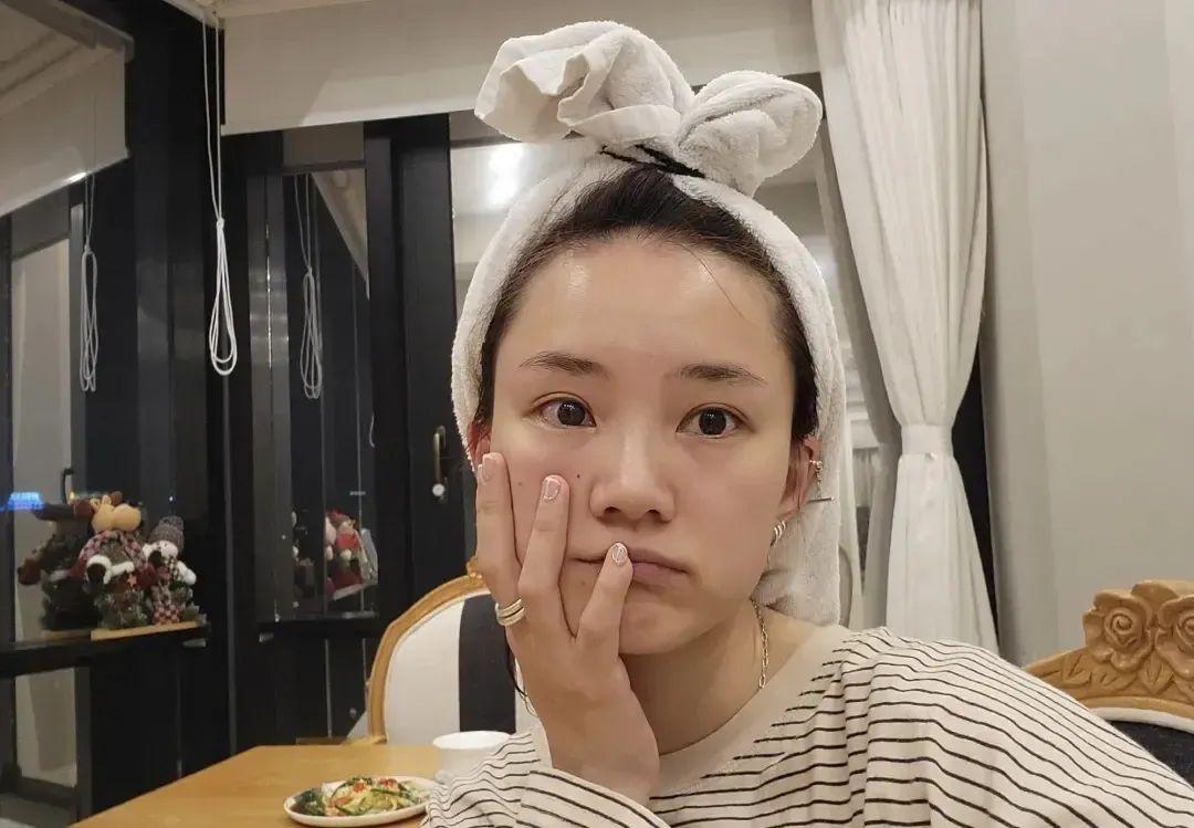 20年前的國民初戀！從偶像劇女王「如今變成櫃姐」　35歲沒車未婚「在鄉下租房」卻讓所有人羨慕