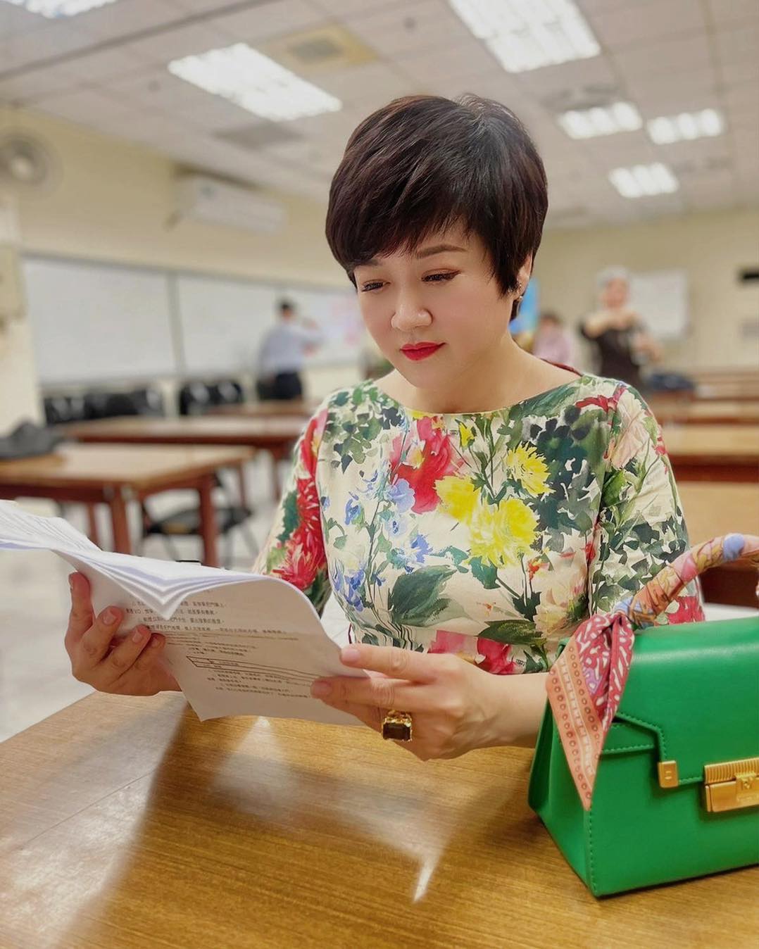 才買10萬包孝敬母！崔佩儀嗨翻宣布「愛子考上第一志願」　「赴美念書1年多」欣慰：爸媽的驕傲