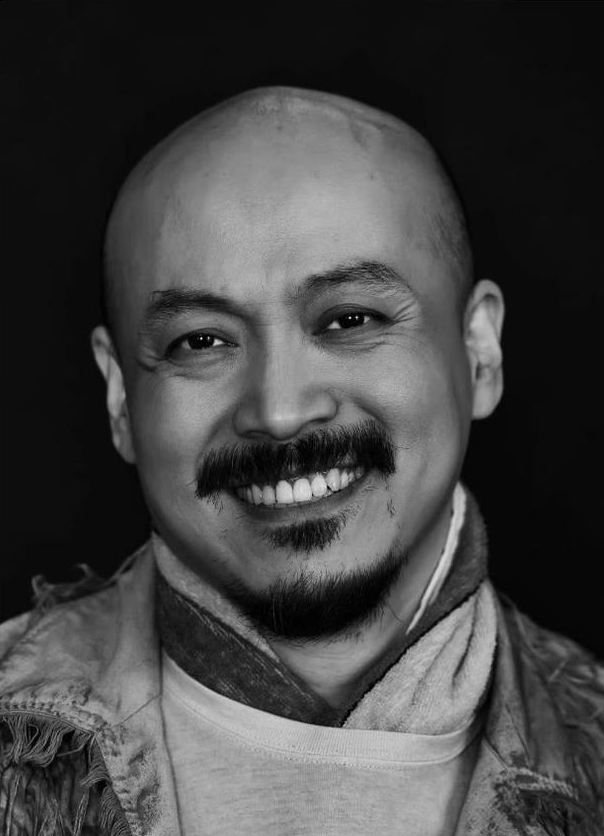 一路走好！41歲男演員遺體告別儀式　「父母坐輪椅痛哭」眾星送花圈道別：願天堂沒有病痛