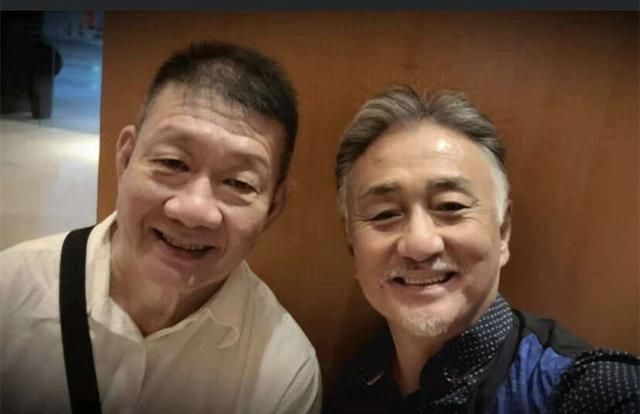 捧紅鄧麗君、周潤發！他上個月家中跌倒「被查出淋巴癌」　「短短1個月撒手」妻慟：後事從簡