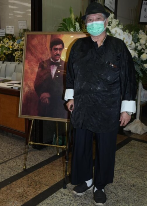 83歲男星離世！告別式上「好友情緒低落」獨坐靈堂　曾是黃金搭檔「不捨知己離去」整個人瘦了一圈