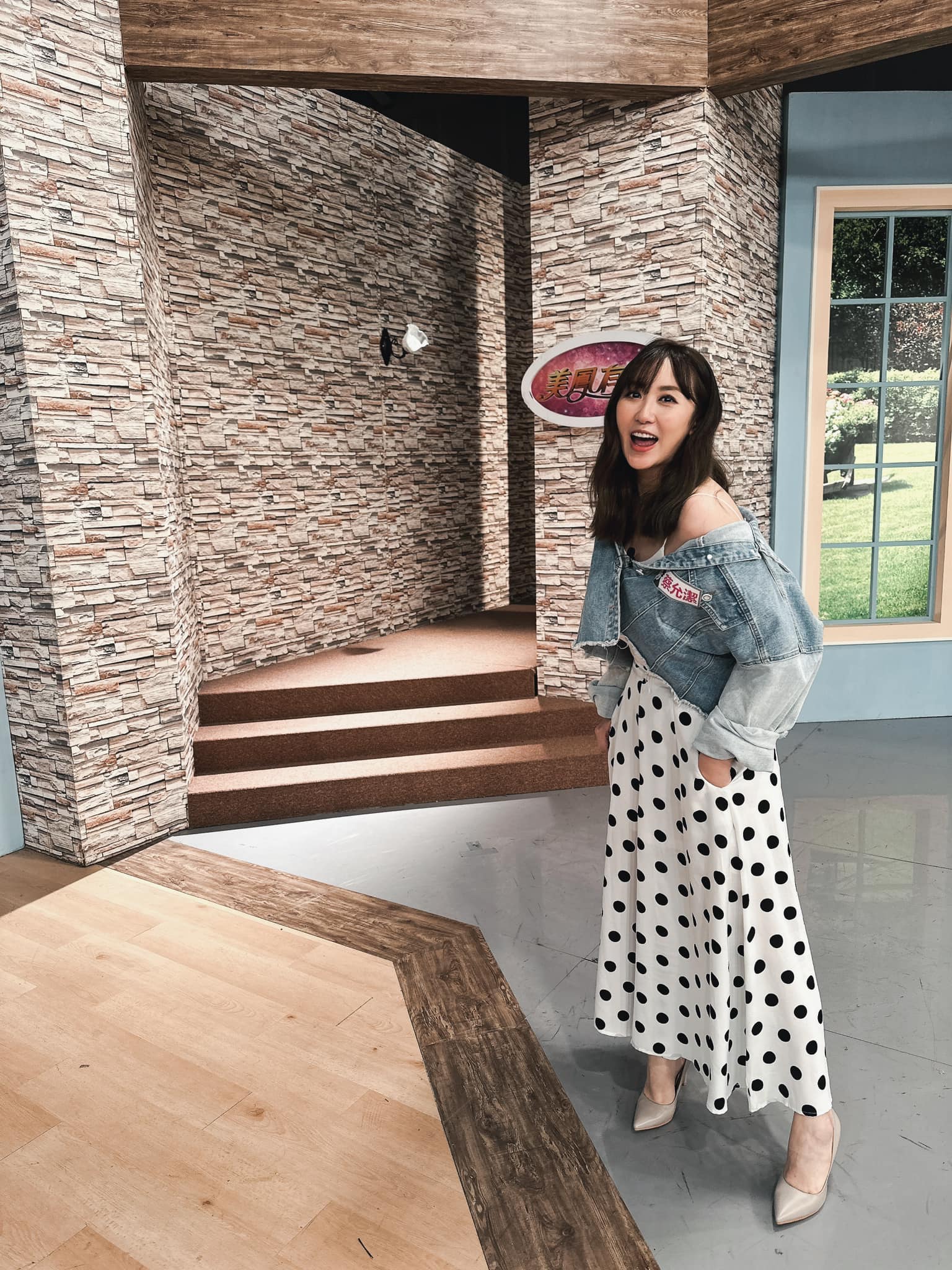 34歲女星產後復出！陳美鳳「見面秒贈大禮」暗藏深意　她感動到哭「視作傳家之寶」：要傳給女兒