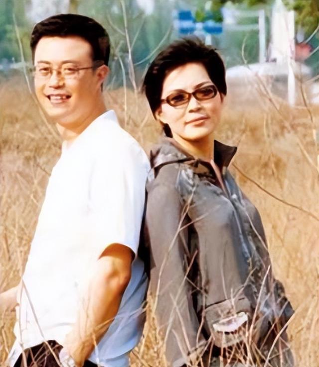 一場車禍改變全家！名主持「堅持娶癱瘓妻」用愛灌溉4年　「最後奇蹟發生」網淚：好人有好報