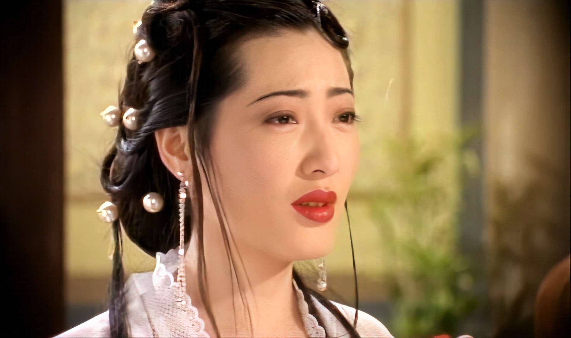  被譽最美潘金蓮！47歲女星當紅息影「患癌引退17年」　低調返台近況曝「竟然一點也沒變」