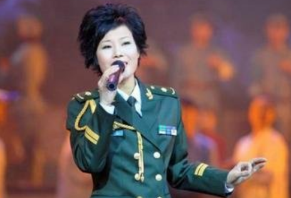 知名女歌手「從高燒到去世僅16天」！演唱現場複發　「緊急送醫」搶救無效離世：令人痛惜
