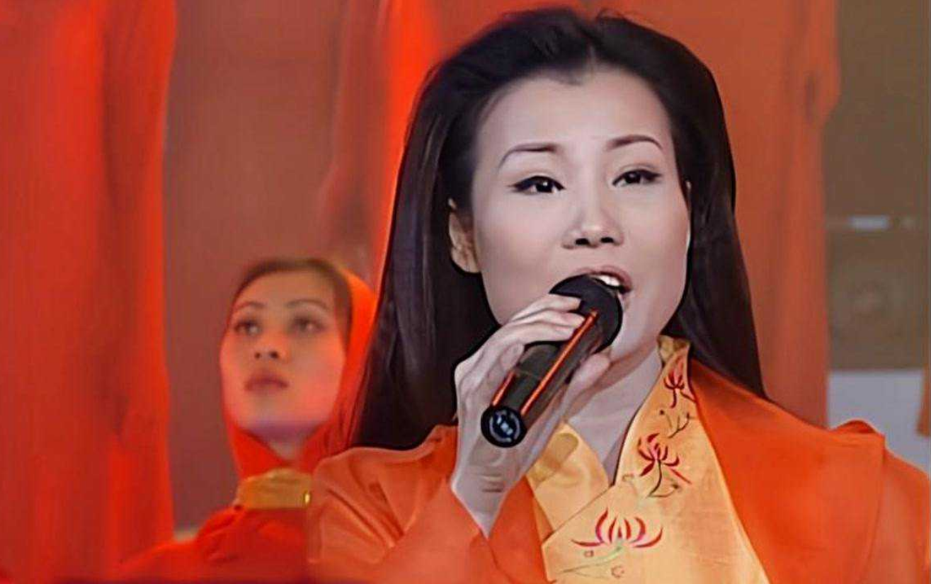 知名女歌手「從高燒到去世僅16天」！演唱現場複發　「緊急送醫」搶救無效離世：令人痛惜