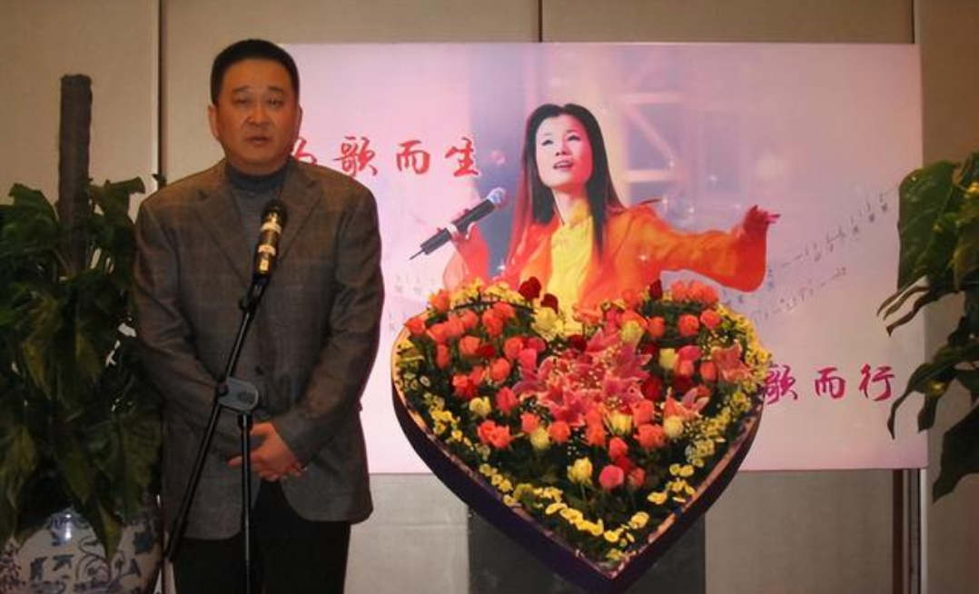 知名女歌手「從高燒到去世僅16天」！演唱現場複發　「緊急送醫」搶救無效離世：令人痛惜