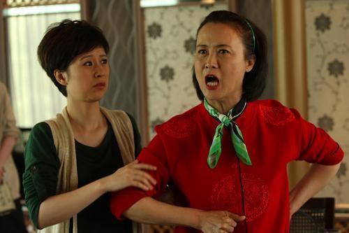 婆婆偏愛小叔！生病後「住我家10年」沒掏一分錢　85歲仙逝後「我收到銀行簡訊」才明白她用心