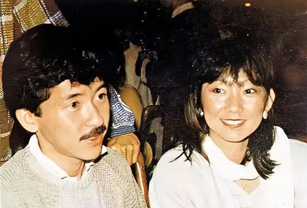 一手捧紅尪！林子祥前妻「被閨蜜小三介入」帶兩兒女赴美生活　「72歲現況被兒出賣」樂當外婆