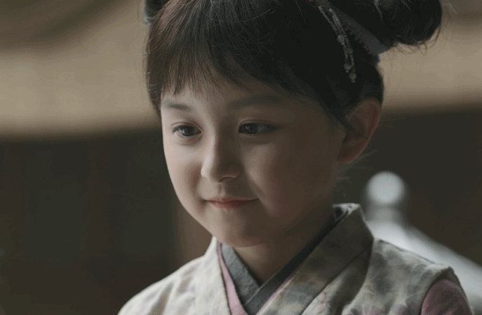 2歲出道年入百萬！因長相甜美被禁止整容　正當紅時卻退圈消失「14歲近照曝光」：女大十八變