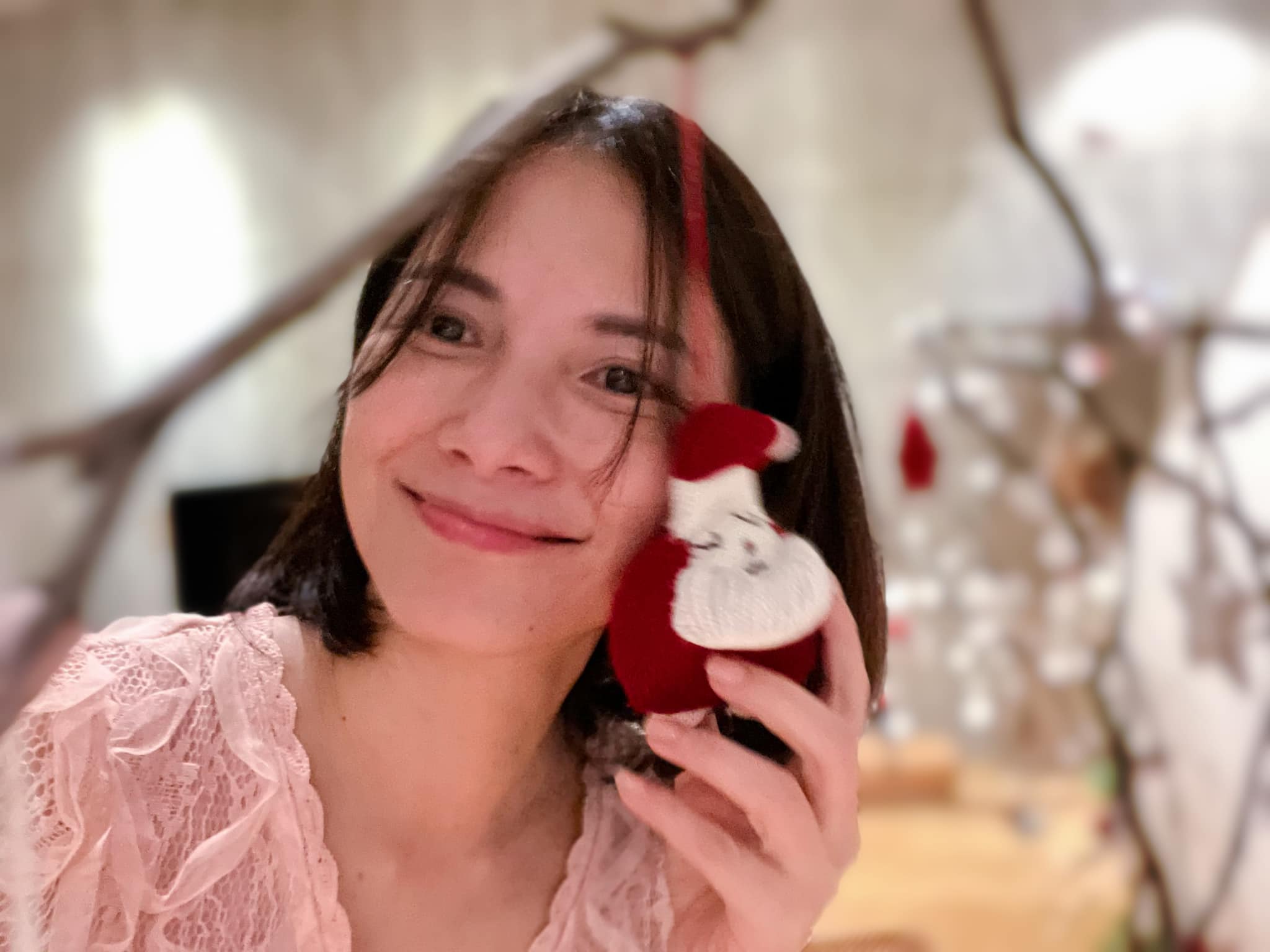 封麥20年！金馬影后「一開口惹哭鐵粉」曬國中絕美嫩照　「逆齡樣貌曝光」震撼網：30年都沒變