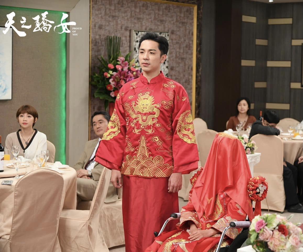拍戲力籌百萬資金！36歲本土劇男星「轉行餐飲業」卸下光環洗碗　坦言「18歲就當服務生」好友紛捧場