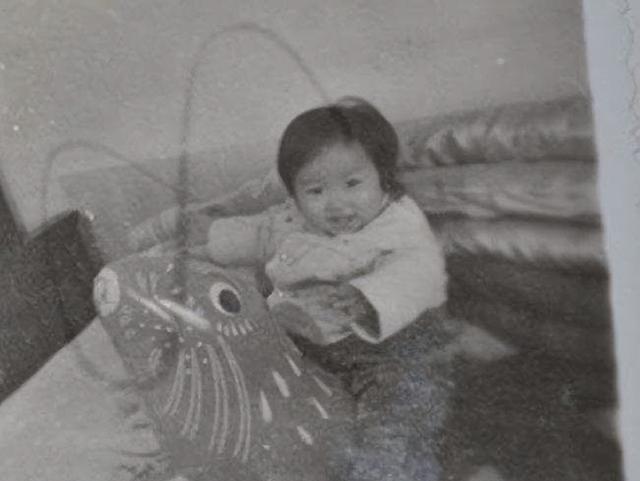 25歲成知名主持人!她「剛和丈夫結完婚」卻出車禍 最後發文「成了人生預言」父母悲慟一夜白頭