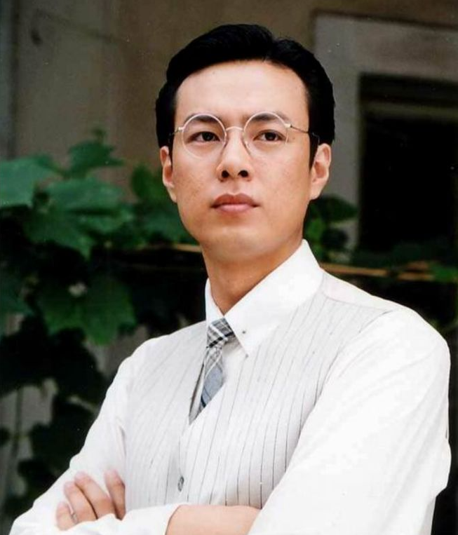 果斷放棄事業！當紅男星淡出螢光幕「悉心照料癌母」每天親手熬粥　斷送星途不後悔「家人永遠放第一位」