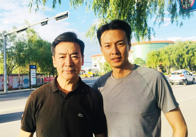 果斷放棄事業！當紅男星淡出螢光幕「悉心照料癌母」每天親手熬粥　斷送星途不後悔「家人永遠放第一位」