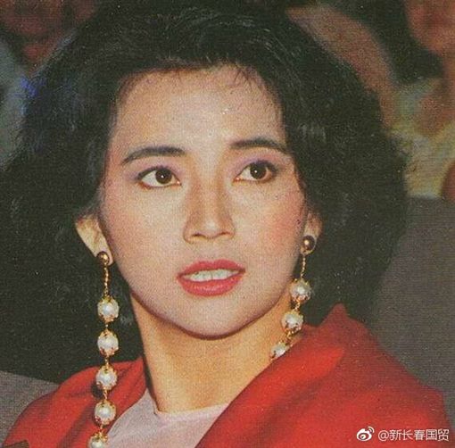 並列台灣四大美女！資深女星「為救尪變賣家產」寫信求情　一家終團圓「近況被出賣」臉蛋好凍齡