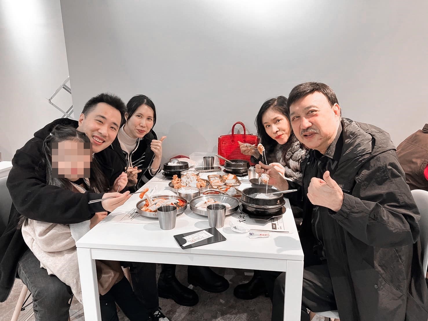 女友懷孕三個月！余祥銓感動曝「余苑綺反覆入夢」對話太真實　女友醒來大哭「預產期藏驚人巧合」