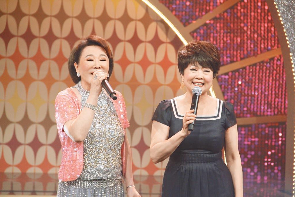 出生即是棄嬰！張琴姐姐「慘遭嗜賭養父家暴」偷賣到風化區　「坎坷身世曝光」她哽咽：感謝母親的愛