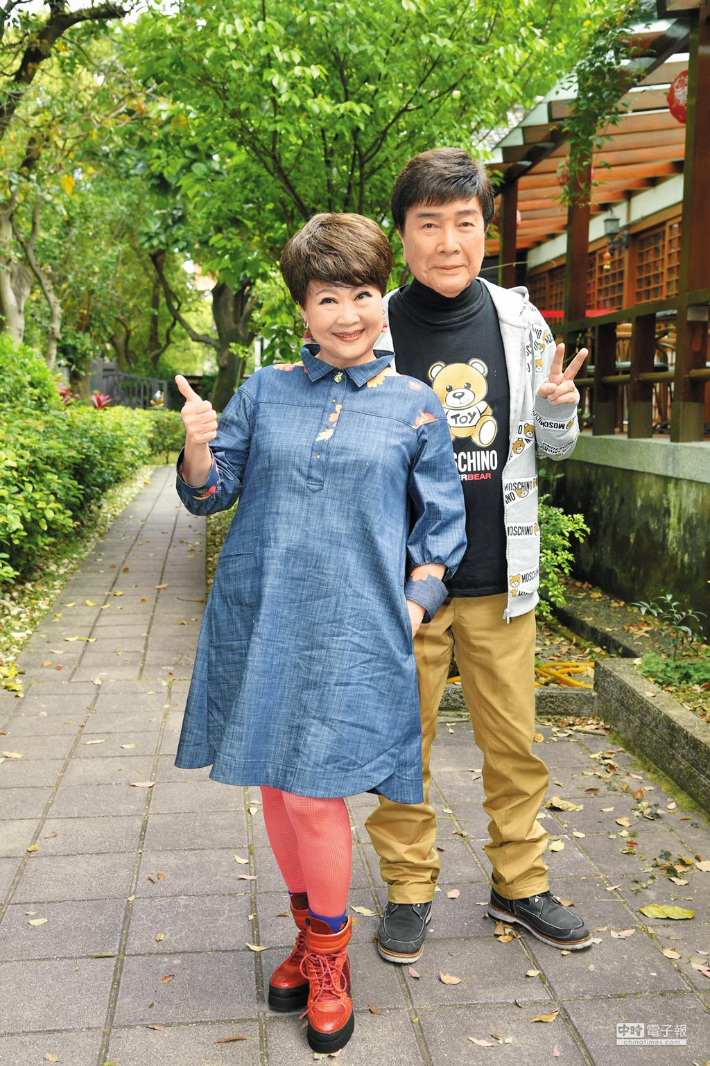 出生即是棄嬰！張琴姐姐「慘遭嗜賭養父家暴」偷賣到風化區　「坎坷身世曝光」她哽咽：感謝母親的愛