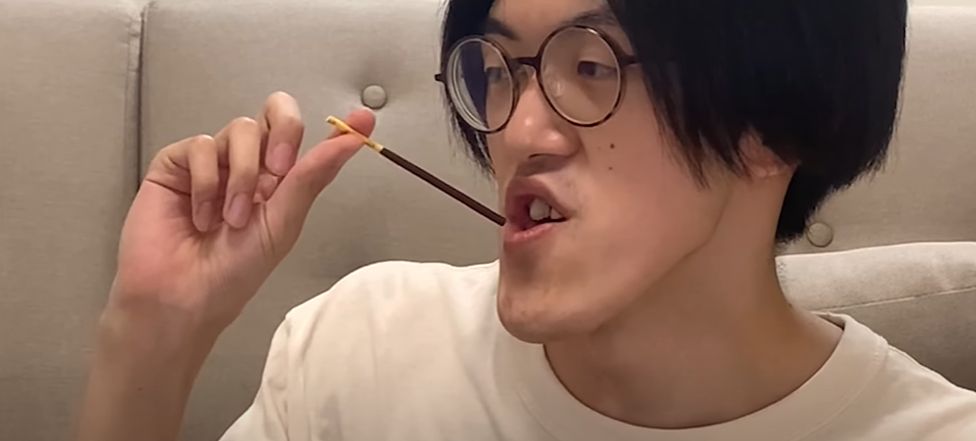他擁有「世界最長下巴」爆紅全網！一照X光「揭開骨骼真相」醫生也傻眼：太特殊了...