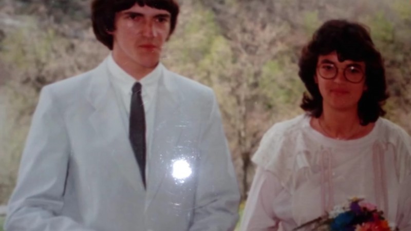 她砸230萬「整成厚嘴唇大媽」嚇壞全球！公開以前模樣「原本是挺鼻美男子」家人氣到不往來