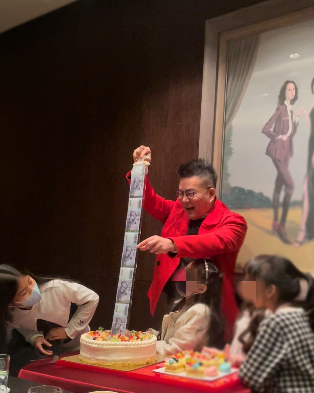 足足差4輪！56歲沈玉琳滿口爺爺經「女兒才8歲」罕見落淚：怕等不到她婚禮　「愛女1句話」好心酸：希望活久點