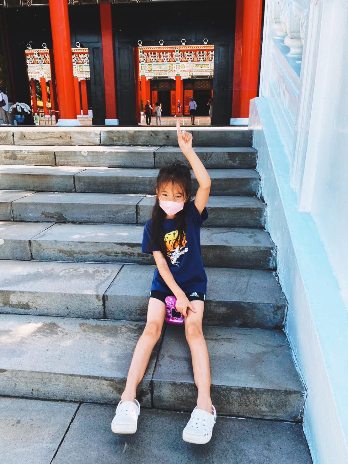 Lucy長大了！隋棠喜曝「6歲女兒幼稚園畢業」近照曝光　仔細一看「基因超驚人」網讚：跟媽媽一樣