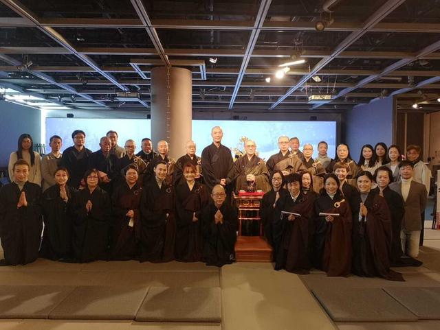 看破紅塵！周海媚舊愛驚傳「出家當法師13年」煞氣全消失　「現身寺廟」氣質大變網全認不出