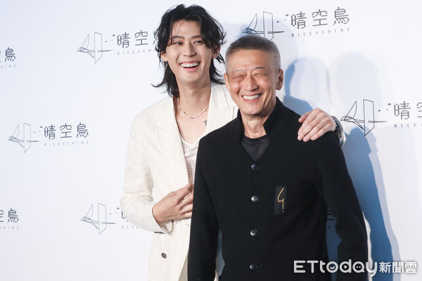 爸爸是上司9年！台劇小生宣布「我不再是員工」不續約了　只花3分鐘「為父欣慰見證」：多了一個兒子