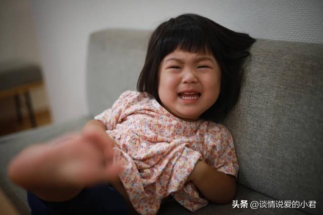 半夜老公手機響！一接起來「是前妻打來的」　「正宮不吵醒尪」事後1舉動從此斷聯繫