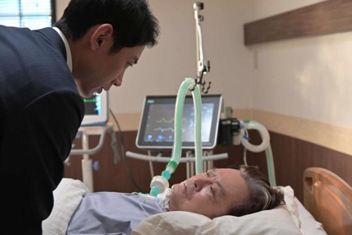 兒子媳婦一直很孝順！80歲老伴摔倒「靠插管維生」媳婦堅持救　有天聽到她講電話「隔天我拔了老伴呼吸器」