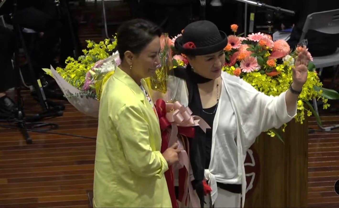 獲頒傑出校友獎！陳亞蘭回台師大「一上台見熟悉身影」情緒當場潰堤　連經紀人也被瞞住「當場脫稿演出」