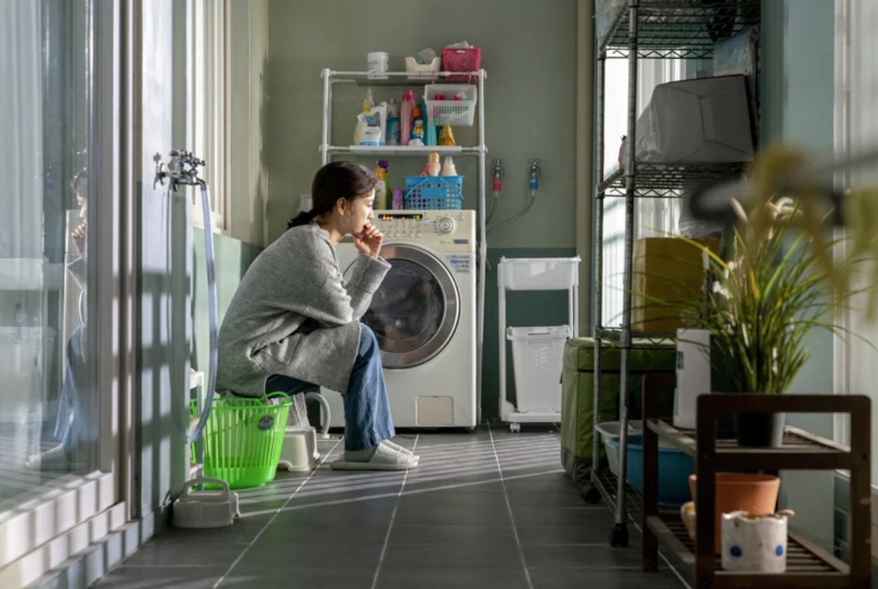 兒子讓我們去他家小住一週！短短3天內「鄰居就敲了4次門」　我仔細一聽「轉頭帶老伴回家」：再也不來了