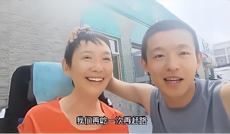 用山河療癒！孝子辭職「帶漸凍症媽媽」自駕15000公里圓夢　抗癌9年「媽媽爆最後心願」網鼻酸打氣